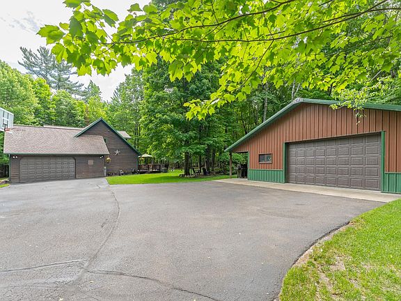 2nd image of 2145 Pinewood Dr