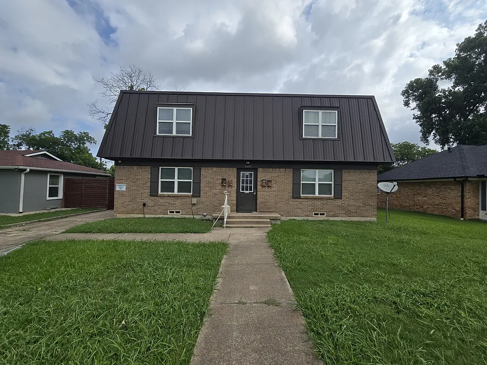 1805 Randolph Dr #4