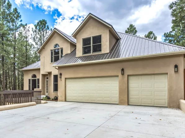 11 Primrose Ln, Los Alamos, NM 87544