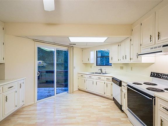 2nd image of 3486 Vinings North Trl SE
