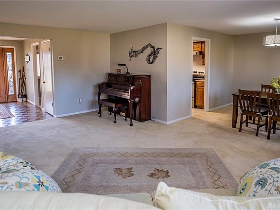 5th image of 1345 Carrilon Woods Dr