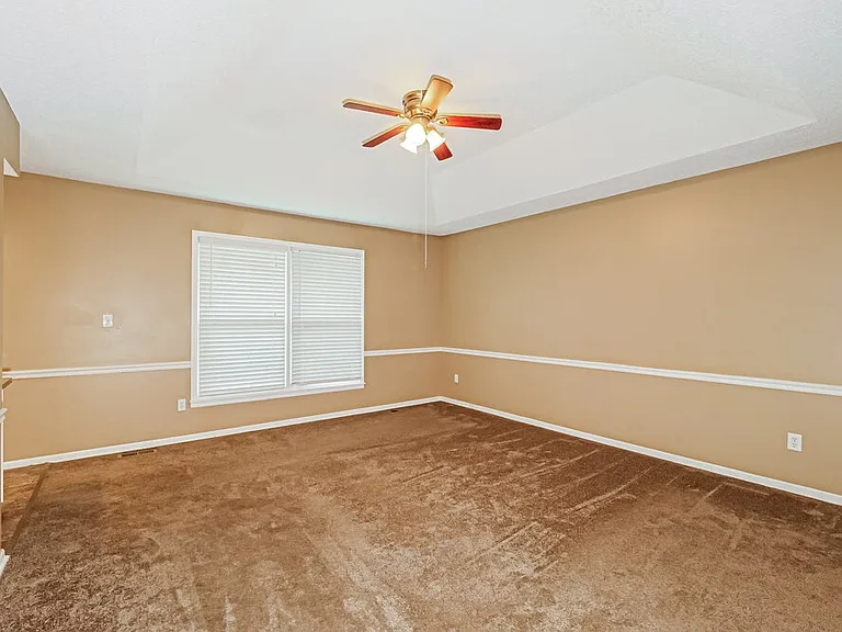 9004 Arlington Ct — Photo 12