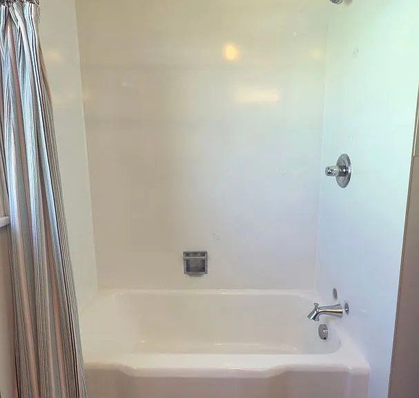 627 W Marine Dr — Photo 15