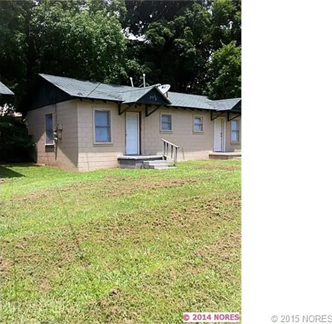 1 bedroom 1 bath — Photo 2