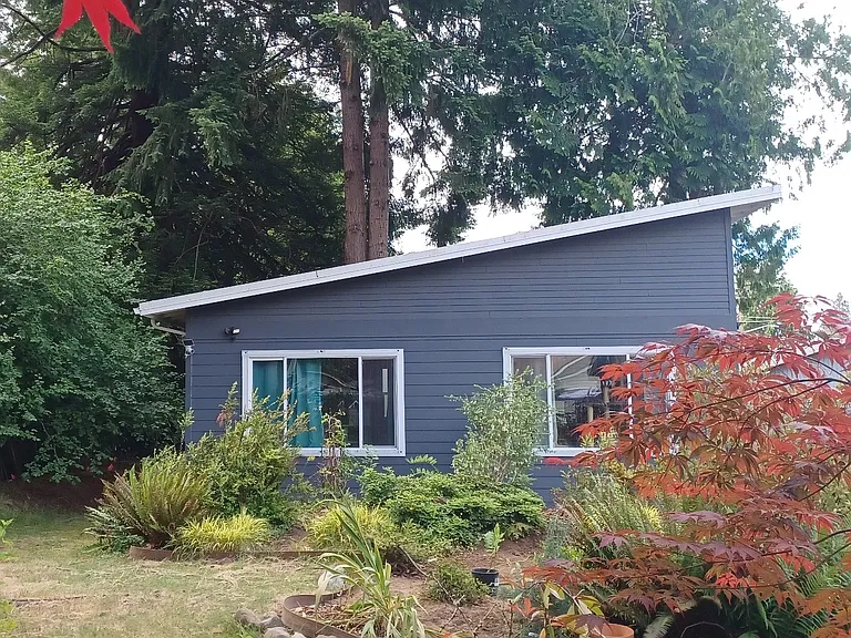 2112 Westlake St SE — Photo 2