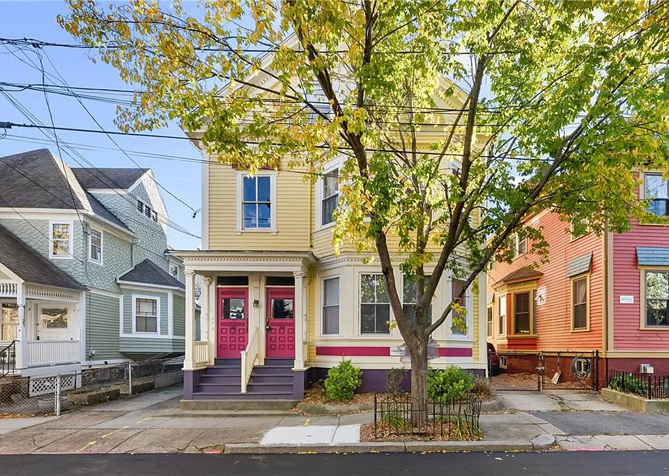 8 Brighton St #1