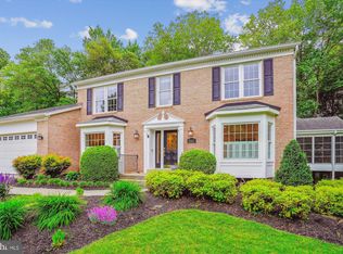 9105 Wexford Dr, Vienna, VA 22182