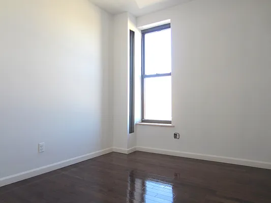 Rented by Bold New York | media 18