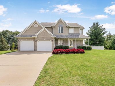 2582 Canterbury Rd, Muscatine, IA, 52761