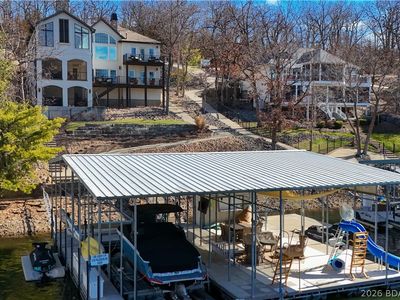 1224 Palisades Dr, Four Seasons, MO, 65049