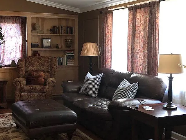 Hughes Ct — Photo 6