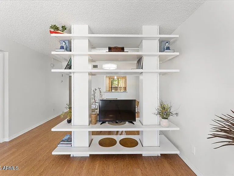 5122 N 31st Way #227 — Photo 9