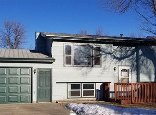 405 Parkway Dr, Burlington, ND 58722