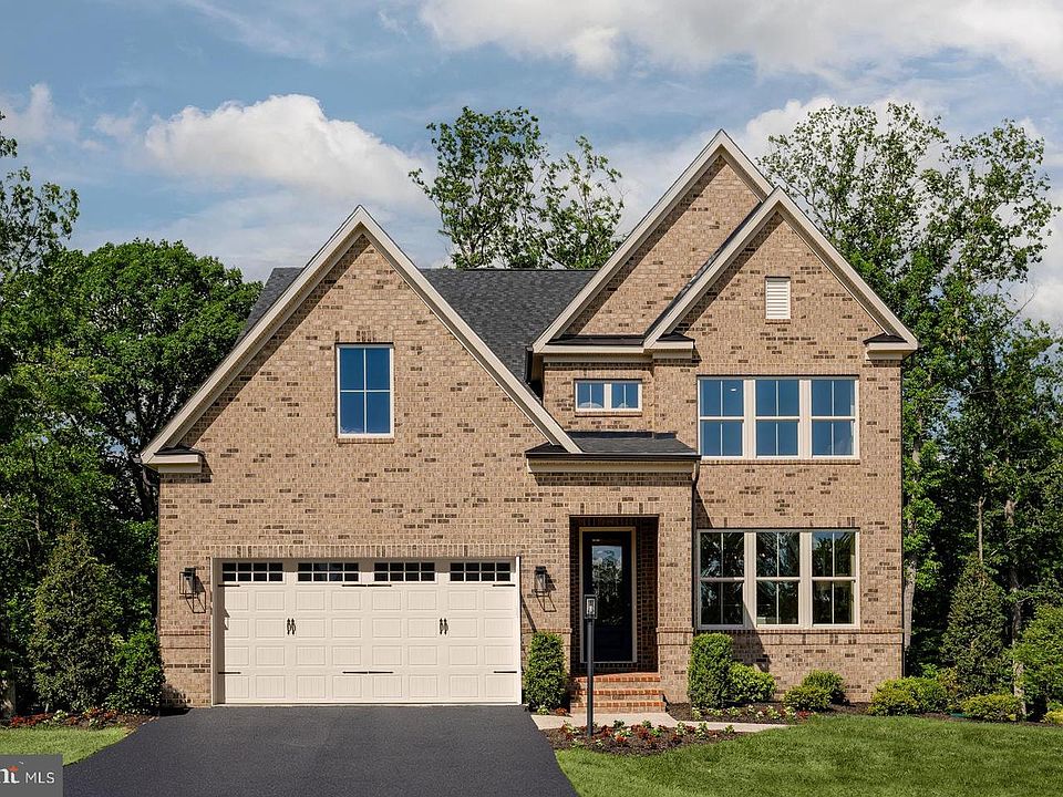 1st image of 6556 Clubhouse Dr