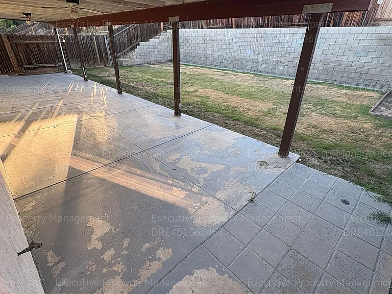 524 Sunset Meadow Ln — Photo 37