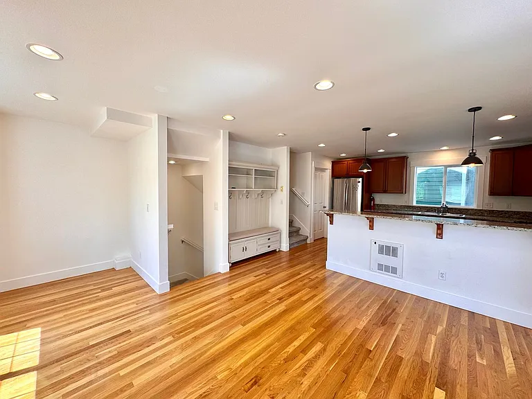 750 N 92nd St — Photo 10