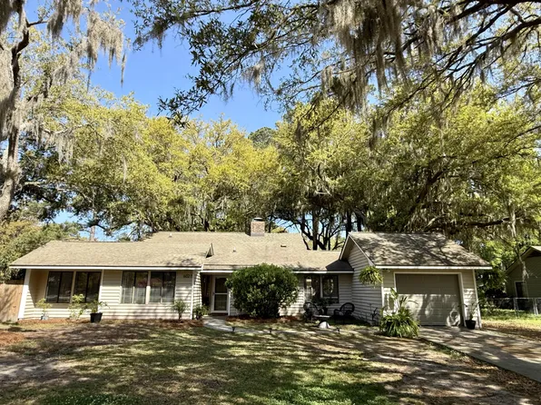 6027 Vaux Rd, Beaufort, SC 29906