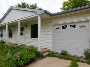 241 Briargate Rd, Washington, IL 61571