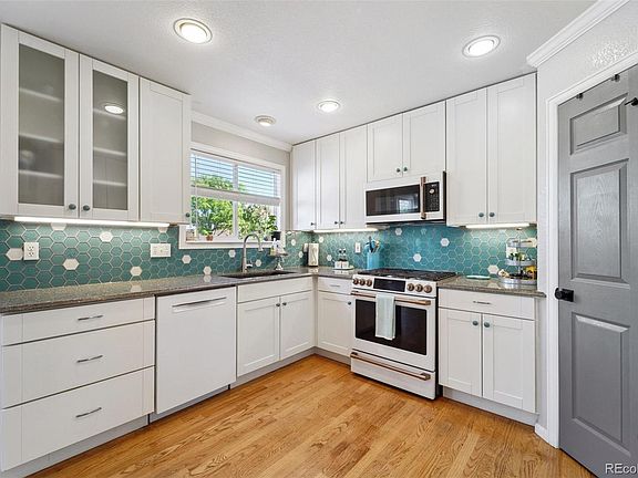 2nd image of 4011 W Kenyon Avenue