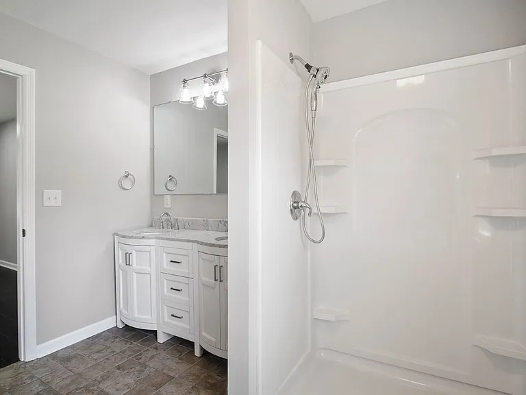 106 Napier Dr — Photo 20