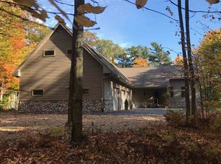 10 Waterford Ave, Gladstone, MI 49837