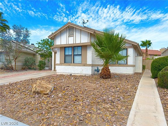 3rd image of 4540 Cedarspring Dr