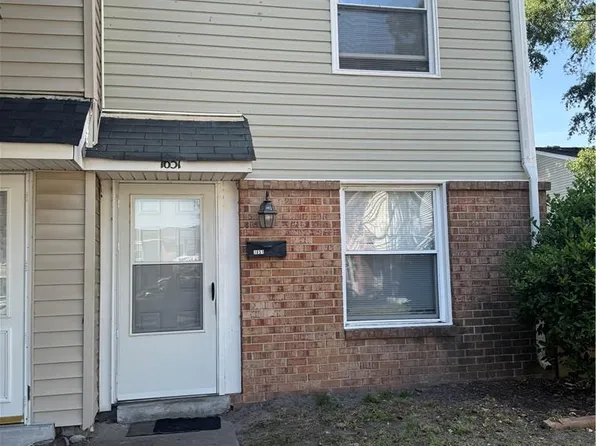 1651 Darren Cir, Portsmouth, VA 23701