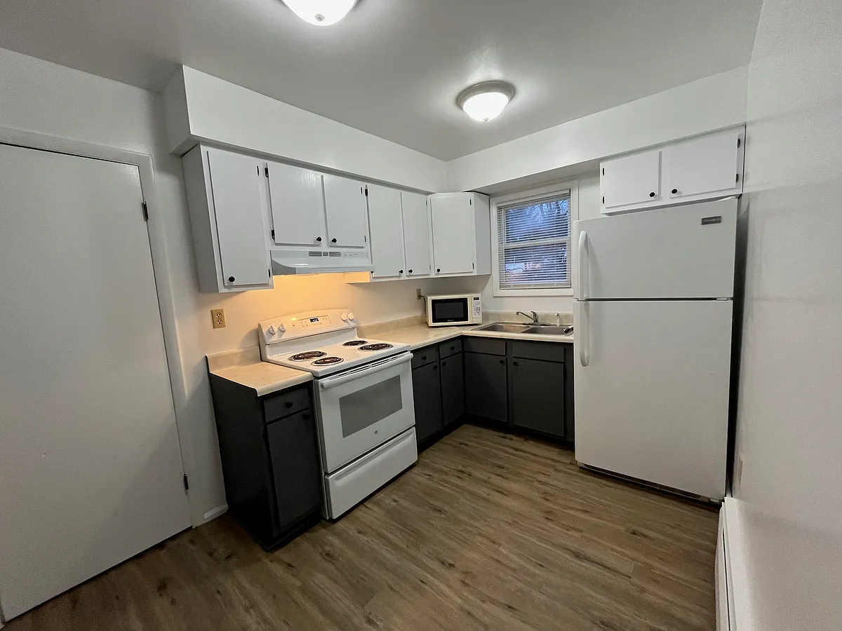 freshly painted kitchen cabinets. Storage closet to left. - 258 Pennsylvania Ave #1W