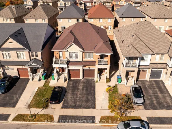 30 Franktown Dr, Brampton, ON L6P 3N3