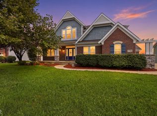 17204 Bluestone Dr, Noblesville, IN 46062