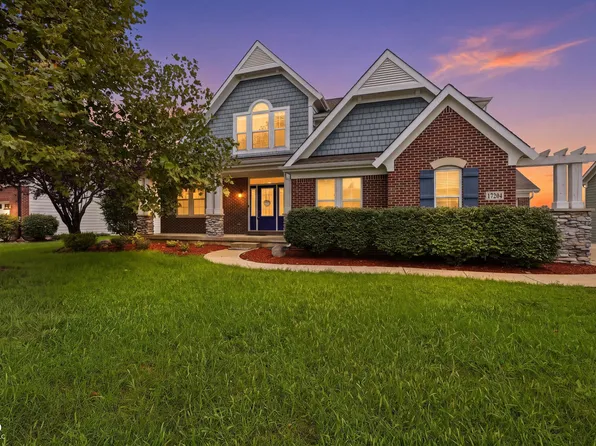 17204 Bluestone Dr, Noblesville, IN 46062