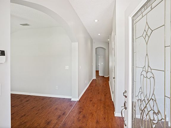 2nd image of 701 N Longneedle Dr