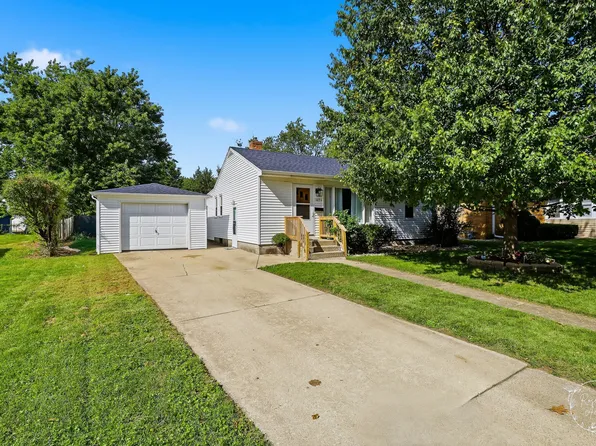 1051 Cook Blvd, Bradley, IL 60915