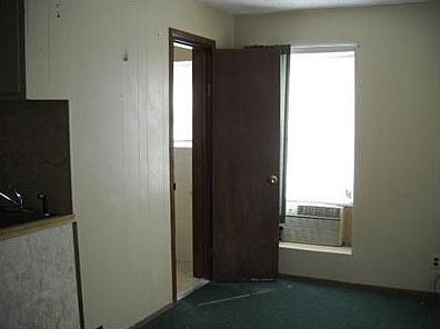3rd image of 563 E North 16th St
