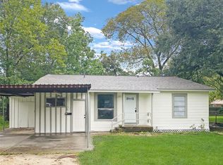 705 Akers St, Angleton, TX 77515