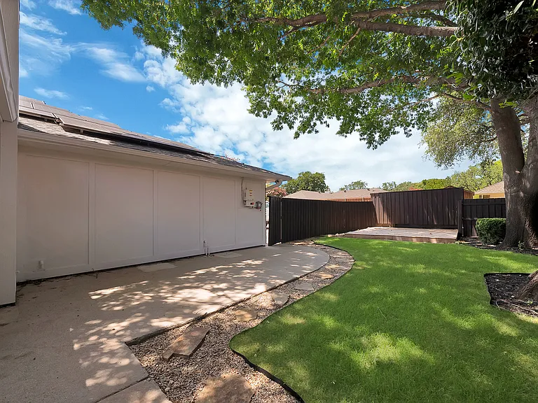 4021 San Mateo Dr — Photo 29