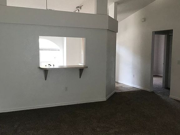 3rd image of 5814 Driftwood Dr