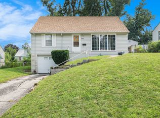 4035 Bauman Ave, Omaha, NE 68112