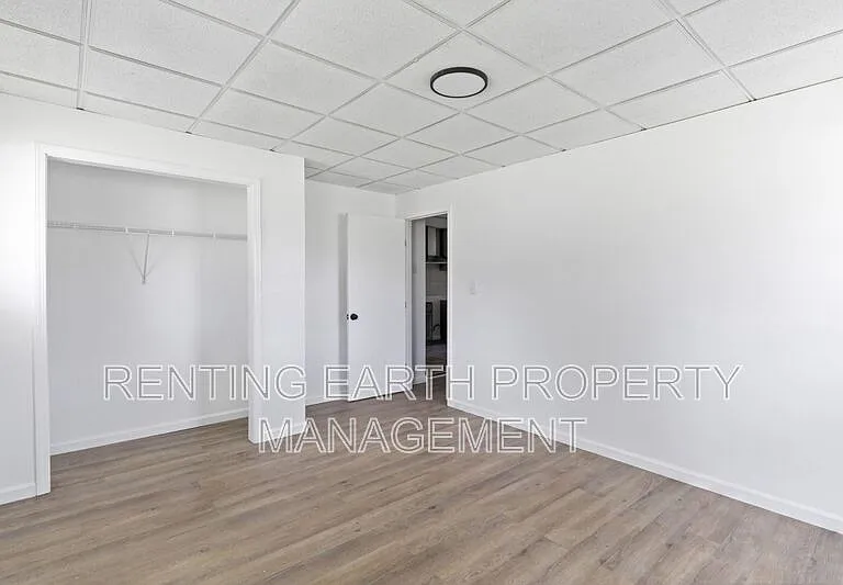 9835 Winkler Dr — Photo 6