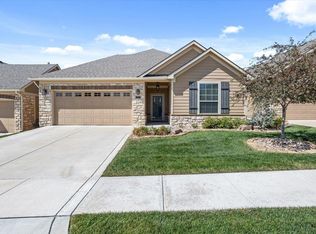 1002 E Cross Creek Pl, Derby, KS 67037
