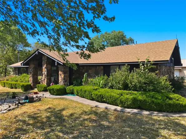 469833 E 740th Rd, Stilwell, OK 74960