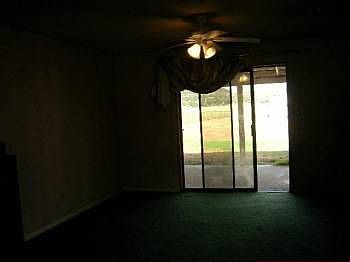4th image of 25292 Manzanita Ln