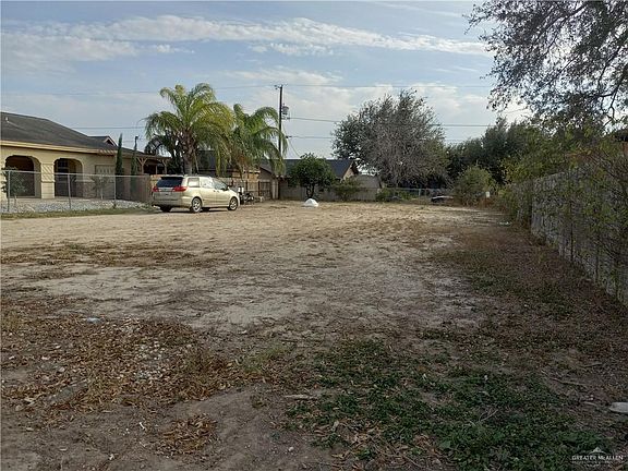 3rd image of 601 Patricia St