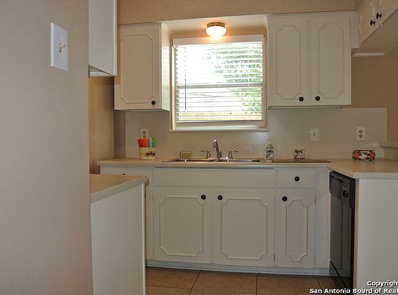 5th image of 6427 Wurzbach Rd APT 39