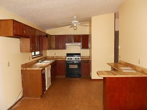 5th image of 2317 Goodwood Dr SW