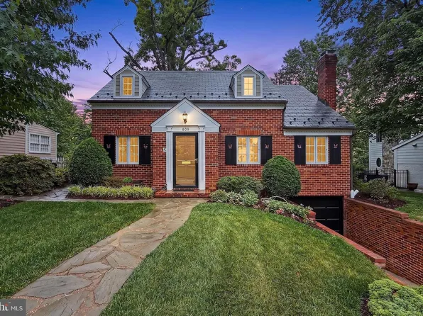 809 Enderby Dr, Alexandria, VA 22302