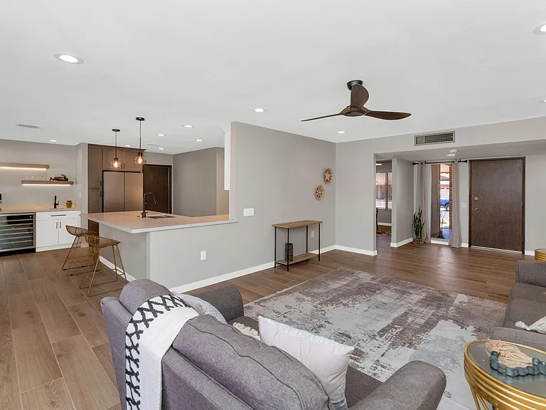 17227 N Country Club Dr — Photo 10