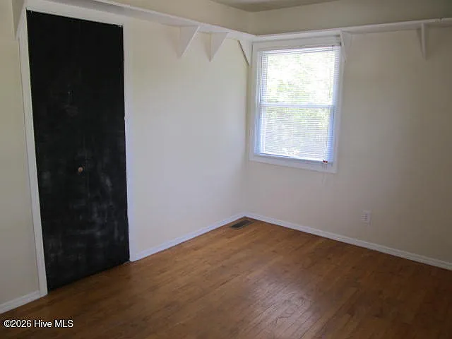 306 Greenview Dr — Photo 14