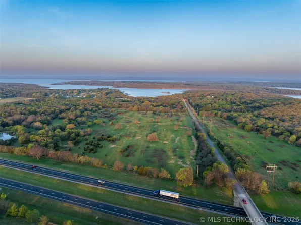 570 E 1120th Rd, Checotah, OK 74426