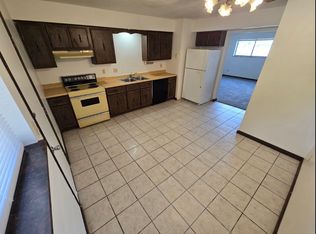 3614 25th St #1, Moline, IL 61265